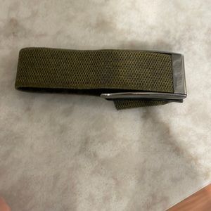 Whoop 3.0. Includes green and black band and charger